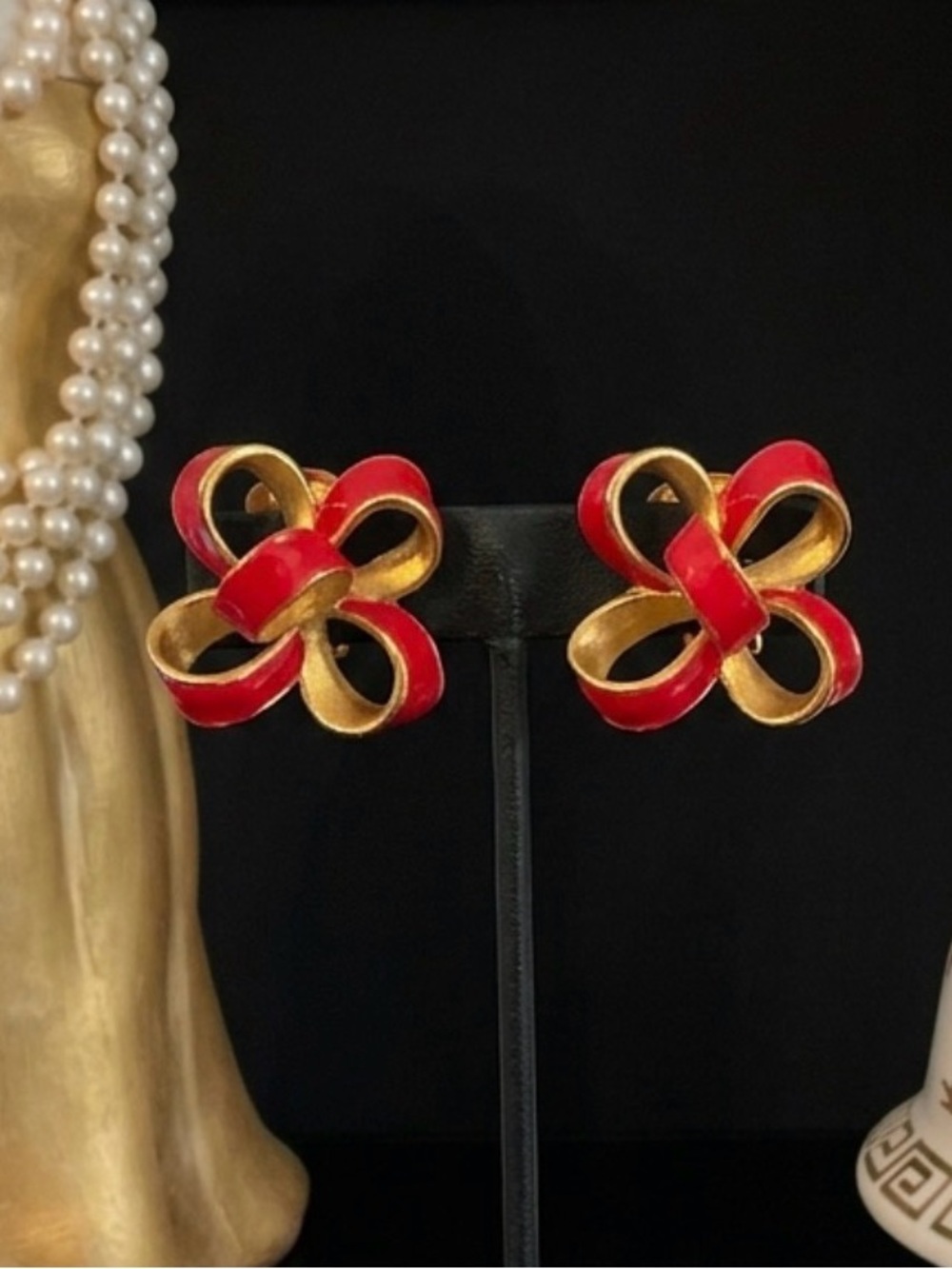 #318 KENNETH JAY LANE Vintage textured ribbon bow earrings